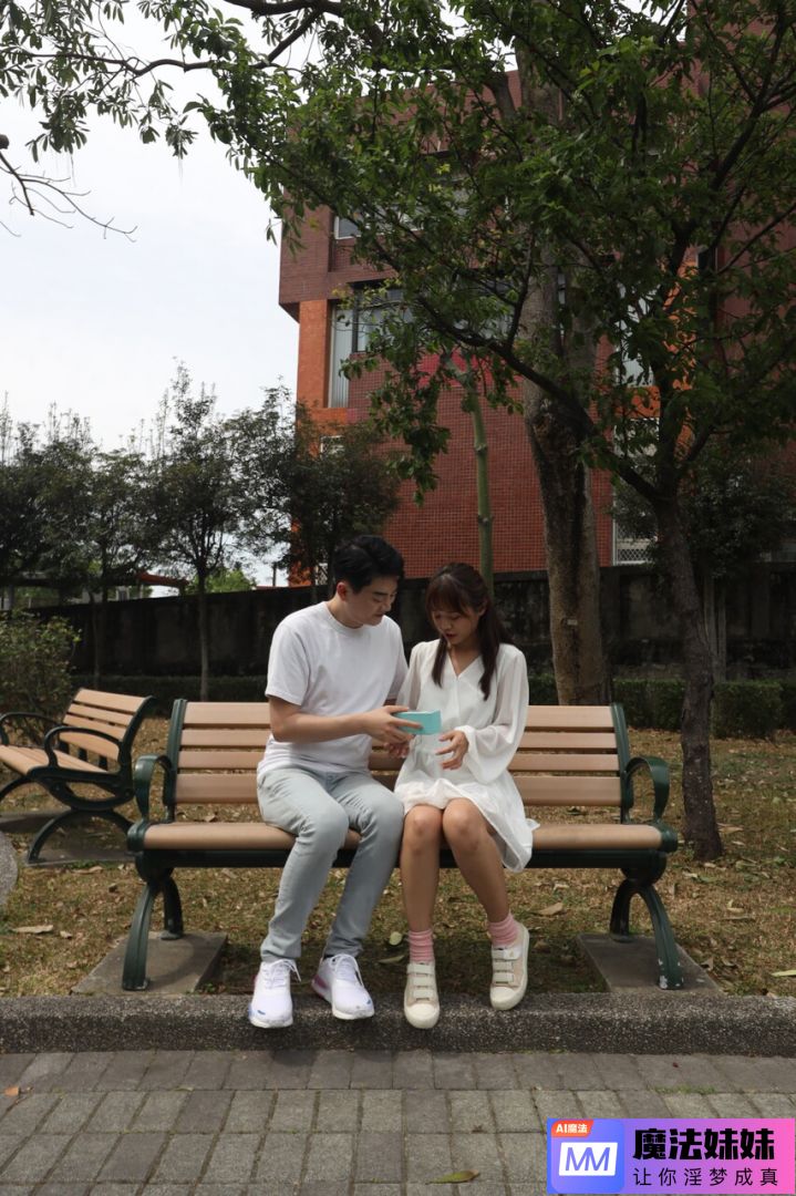 中国无毛学生妹子身材棒 口活好，69式互舔tian 漂亮嫩模XXX【010】  第3张